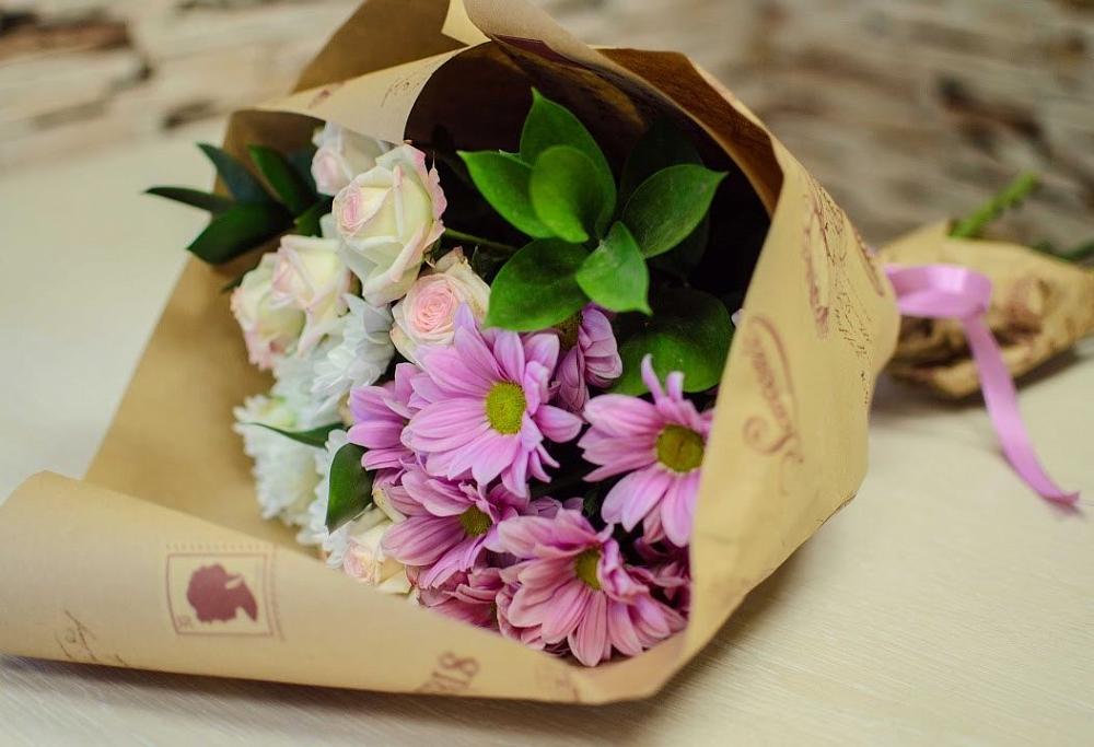 Букет цветов из: Розы и Хризантемы в Лотошино