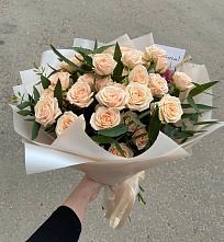 Букет Кремовые розы Латте в Лотошино