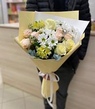 Букет цветов из:  Альстромерии, Розы и Хризантемы в Лотошино