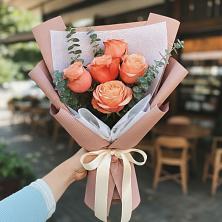 Букет цветов из:  Розы в Лотошино