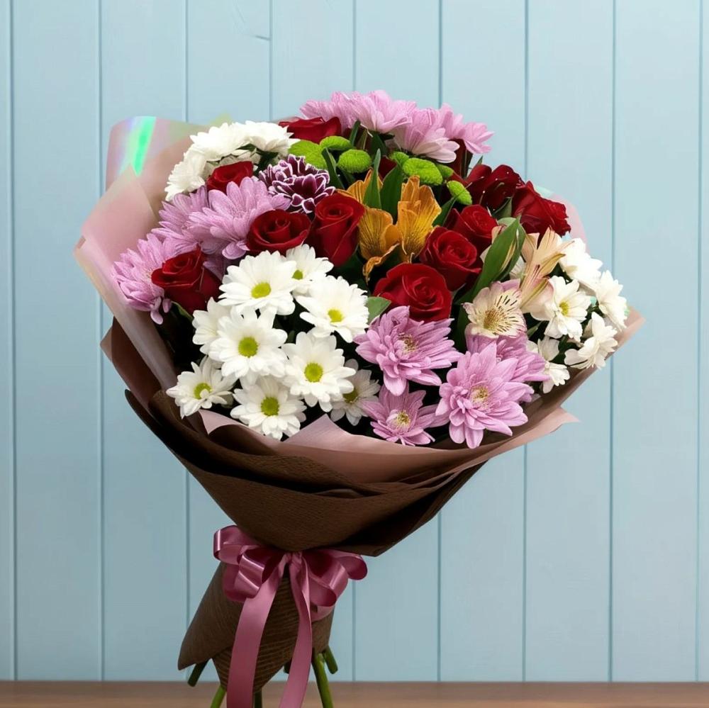 Букет цветов из: Розы, Хризантемы и Альстромерии в Лотошино