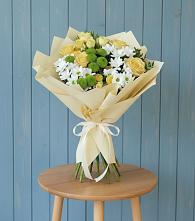 Букет цветов из:  Хризантемы и Розы в Лотошино