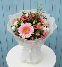 Букет цветов из:  Герберы, Альстромерии и Лизиантусы #REPLACE_PRED# Лотошино