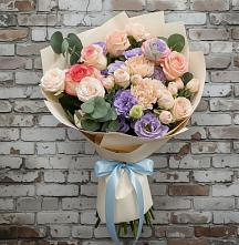 Букет цветов из:  Розы, Лизиантусы и Гвоздики в Лотошино